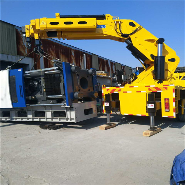 黄流镇优质大吨位随车吊出租服务，助您高效施工